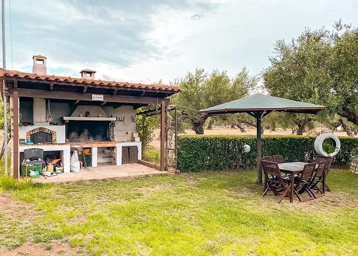 Myrto بيت للعطل *