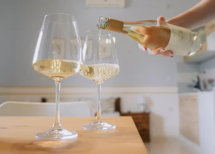 Myrto * كيوبارِسِيا