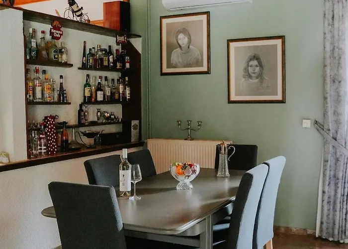 بيت للعطل Myrto